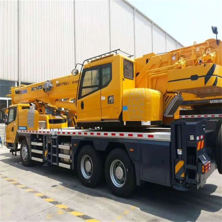 射洪离这最近出租吊车电话