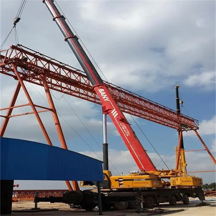 射洪钢结构吊装